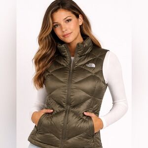 The North Face Dark Green Quilted Vest Size Medium